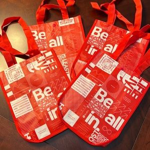 4 smaller Lululemon reusable bags